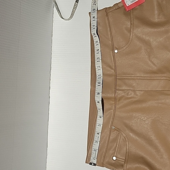 Spanx Leather Like Straight Pants - Picture 8 of 14